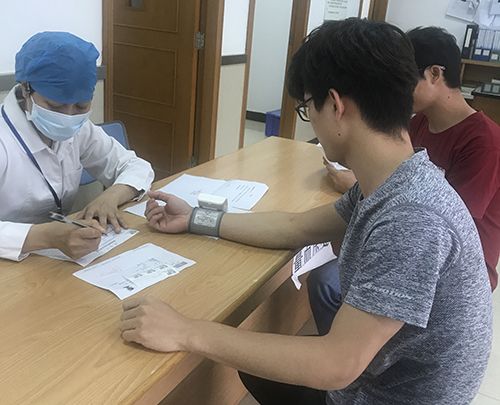 只想給你寵愛！濾中濾集團(tuán)組織車間一線員工進(jìn)行體檢