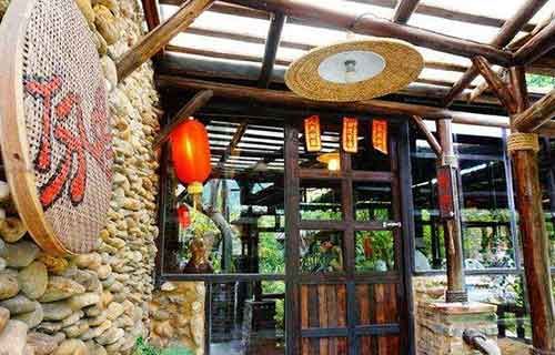 濾中濾直飲水機(jī)為四川農(nóng)家樂(lè)餐飲再次助力