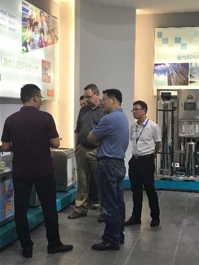 加強國際合作，促進共同發(fā)展，美國洛杉磯客戶來濾中濾洽談合作