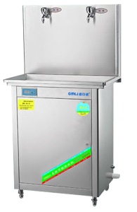濾中濾開(kāi)水器得到鶴峰縣國(guó)貿(mào)電器工作人員稱贊